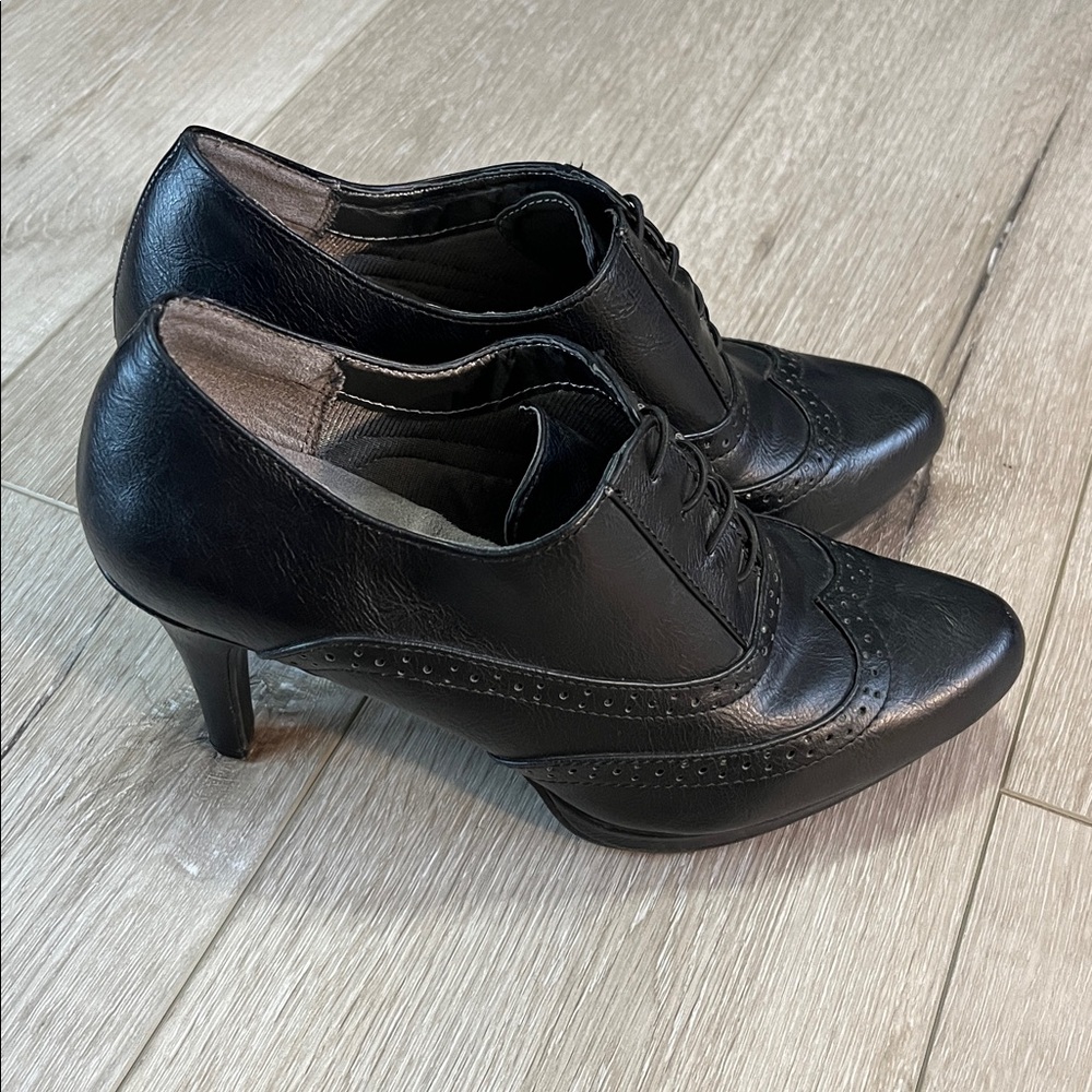 LifeStride Classic Black Women's Lace-Up Heeled Oxfords Size 8.5 M